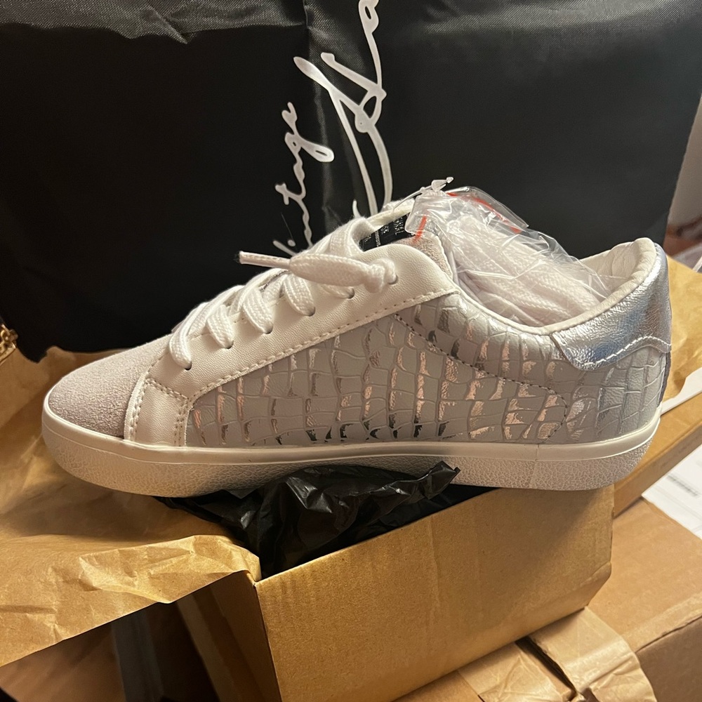 Vintage Havana Sneakers